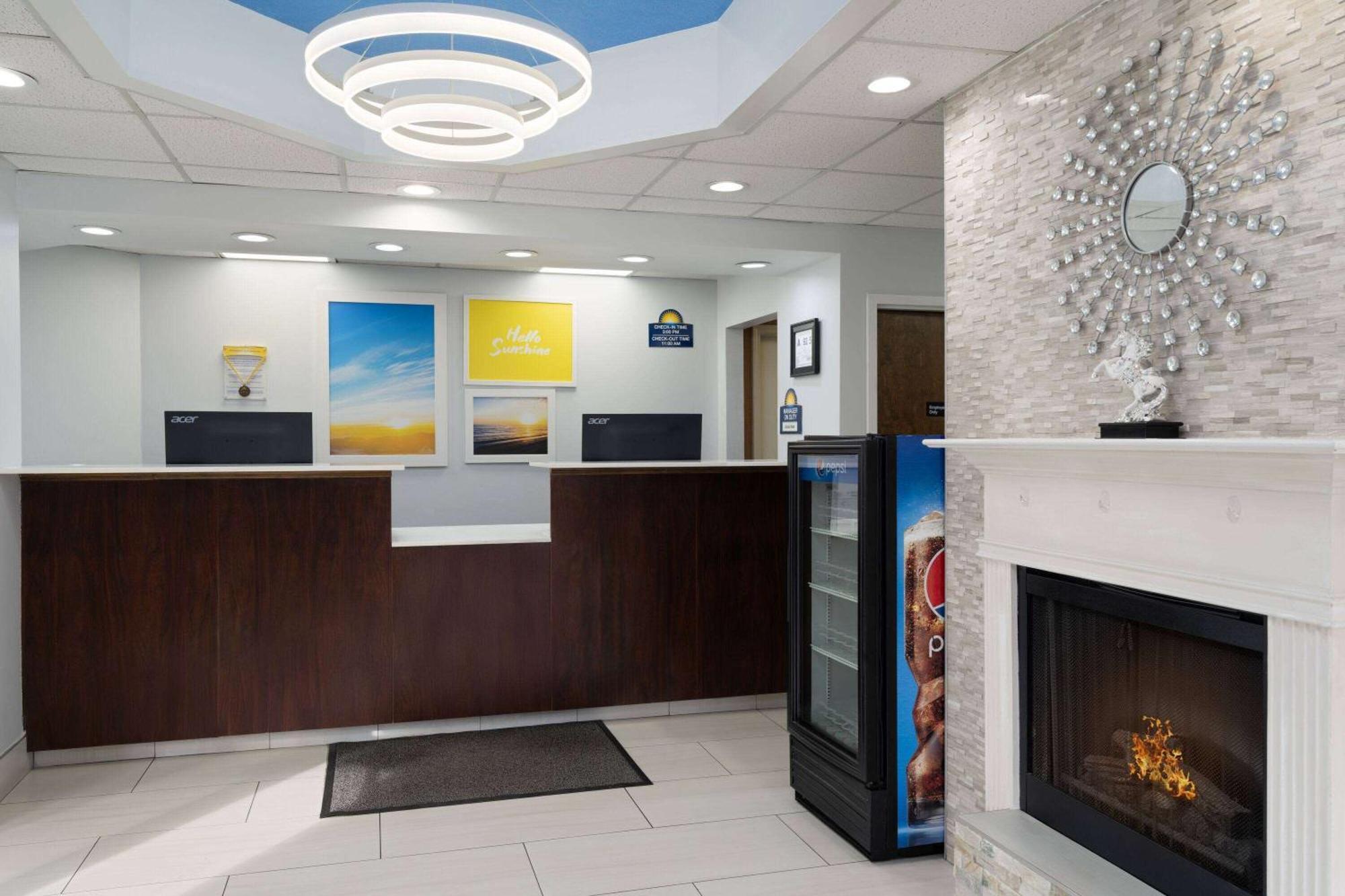 Days Inn By Wyndham Weldon Roanoke Rapids Eksteriør bilde